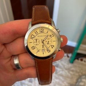Mens Michael Kors watch with leather band. Near perfect condition. Needs battery